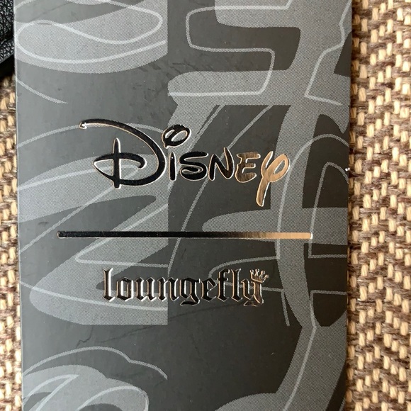 Loungefly x Minnie Mouse Polka Dot Wallet - Picture 6 of 16